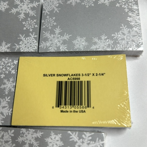 Silver Snowflakes Enclosure Card 3.5x2.25" Pack of 50 - Picture 4 of 6